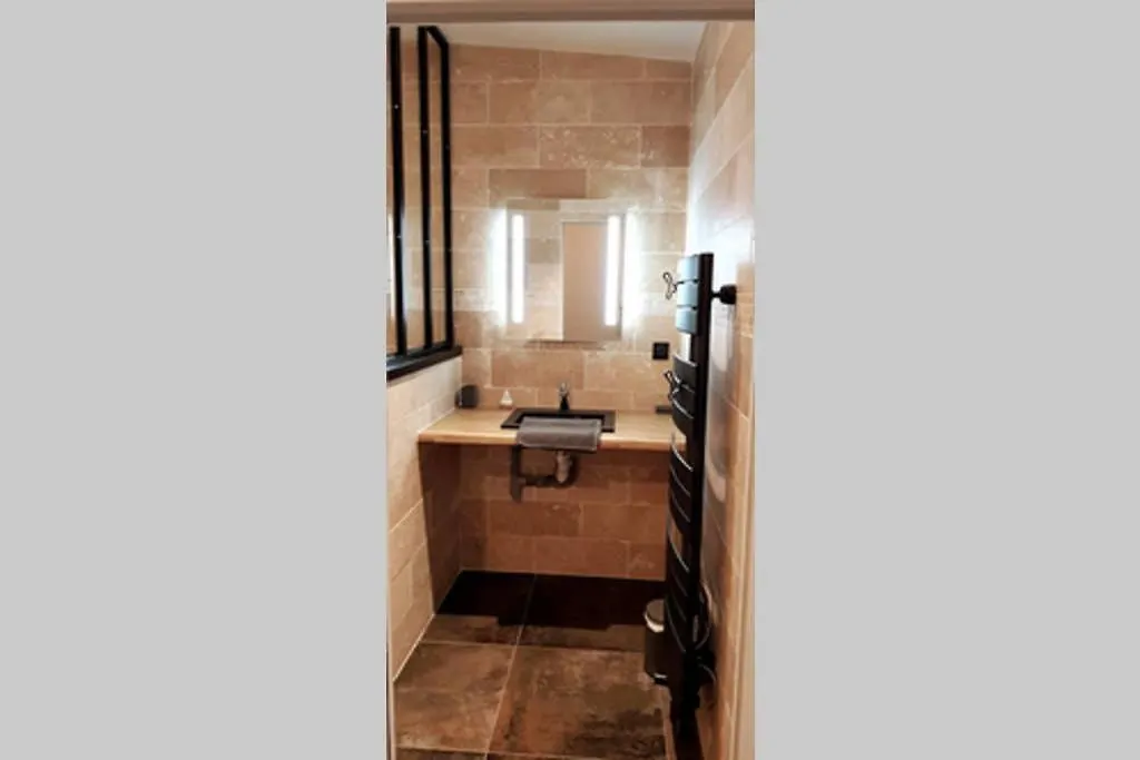 Apartamento Le Saint Symphorien, Parking Gratuit Privee Vannes