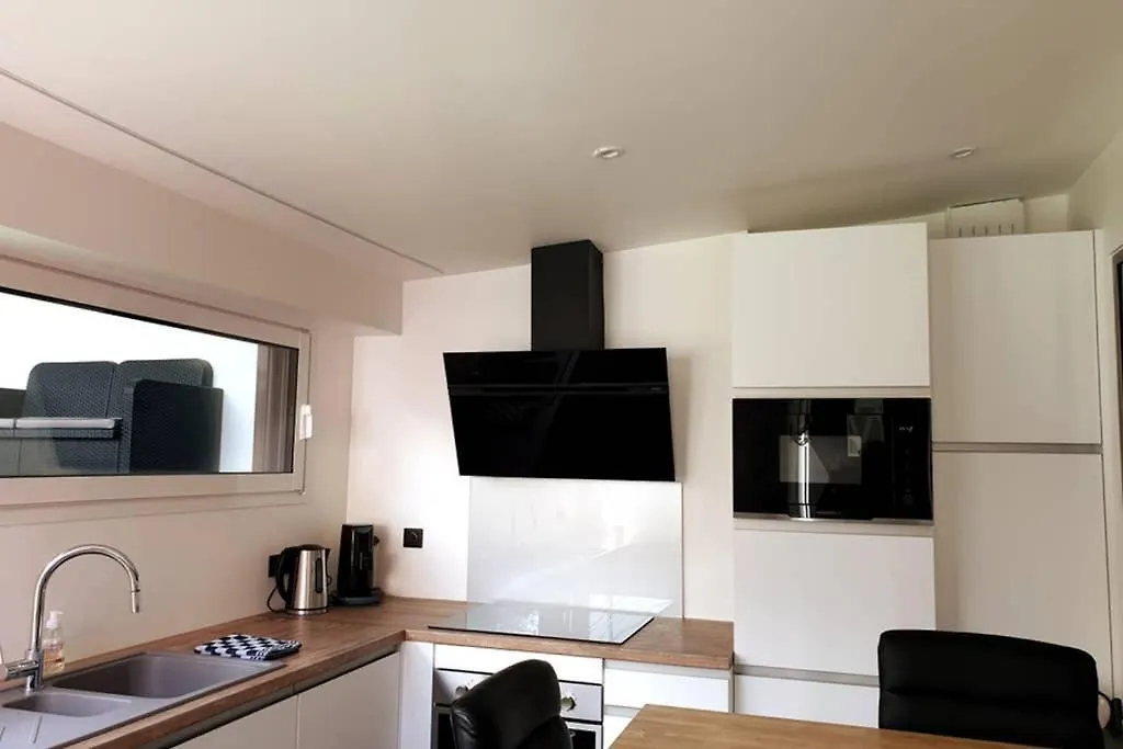 Apartamento Le Saint Symphorien, Parking Gratuit Privee Vannes